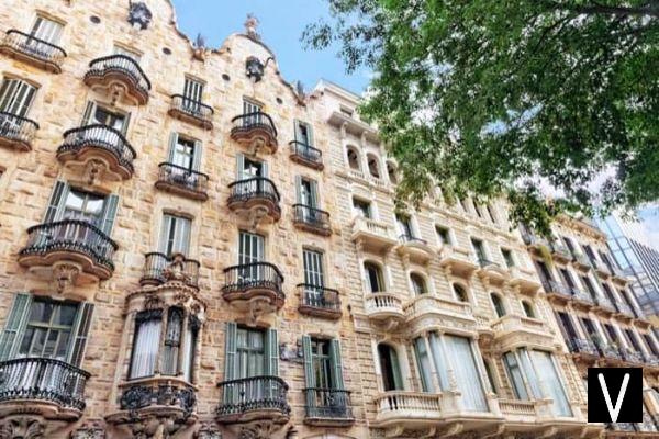 Secret Gaudí: 5 works to discover by the Catalan architect in Barcelona